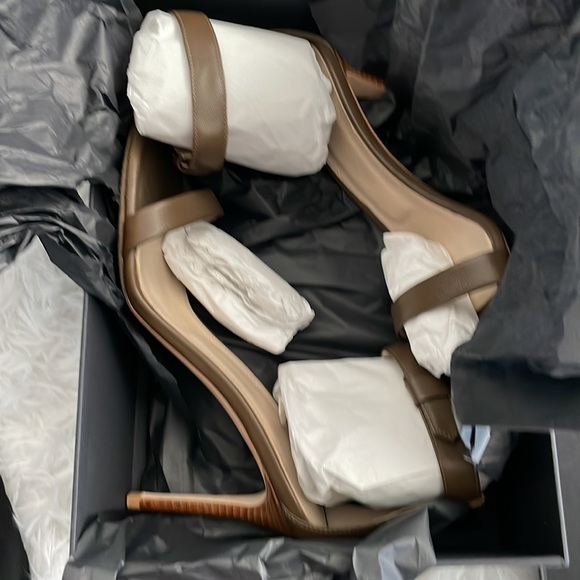 Theory demeura nappa high heeled sandal in army green NWT - Picture 4 of 5